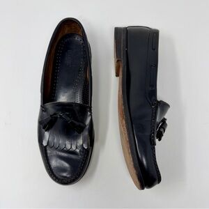 G.H.BASS & CO. Men’s Weejuns Tassel Leather Loafers in Black
